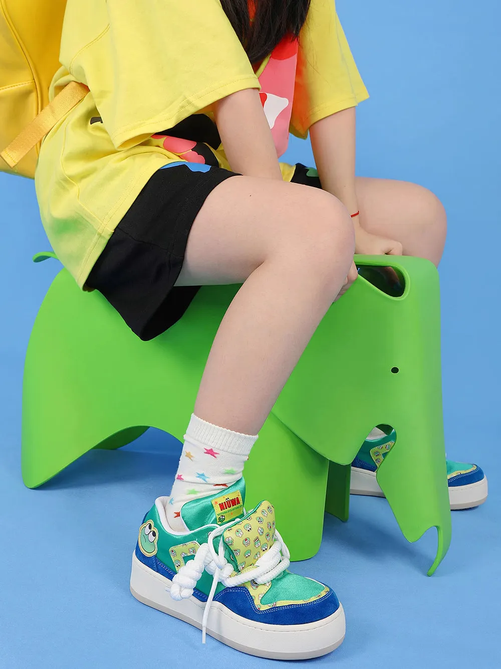 Cartoon frog print puffy sneakers